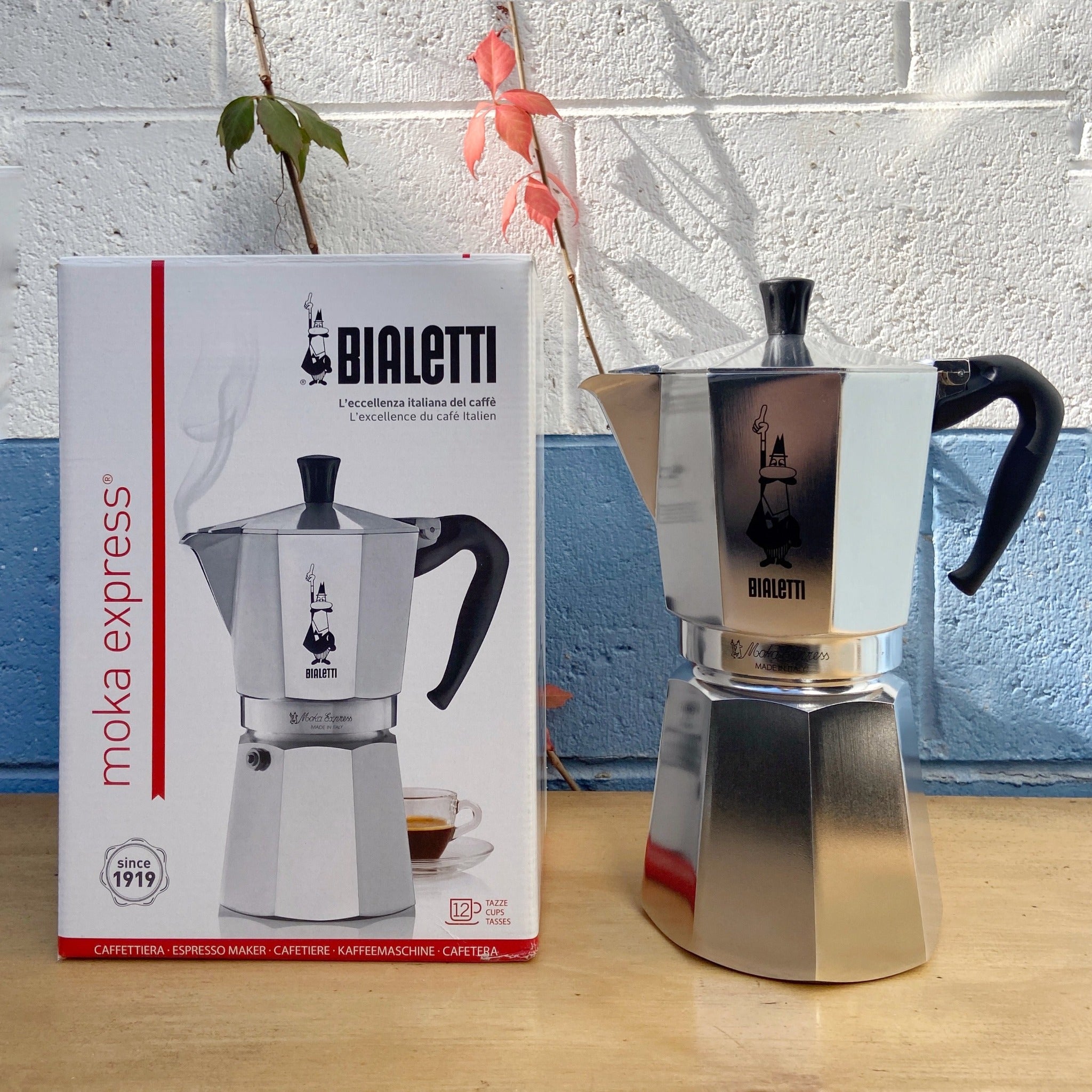 Bialetti Moka Express - Stovetop Espresso Maker - 12 Cup